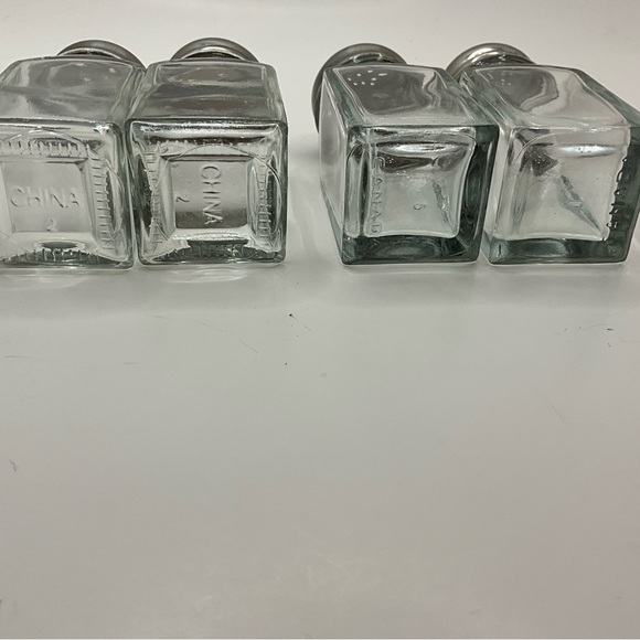 Vintage Diner Style Salt & Pepper Shaker Set Square Glass 3 7/8 Stainless Set4 - Picture 2 of 2
